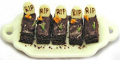 How About Some Graveyard Brownies This Halloween?